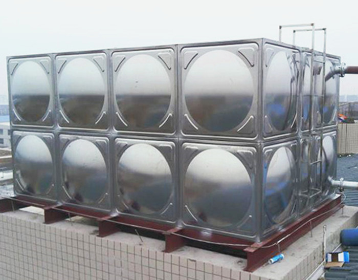 不銹鋼水箱價(jià)格多少錢(qián),水箱可用于哪些方面?