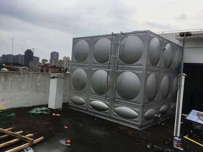 不銹鋼水箱的清理我們需要注意哪些問題？